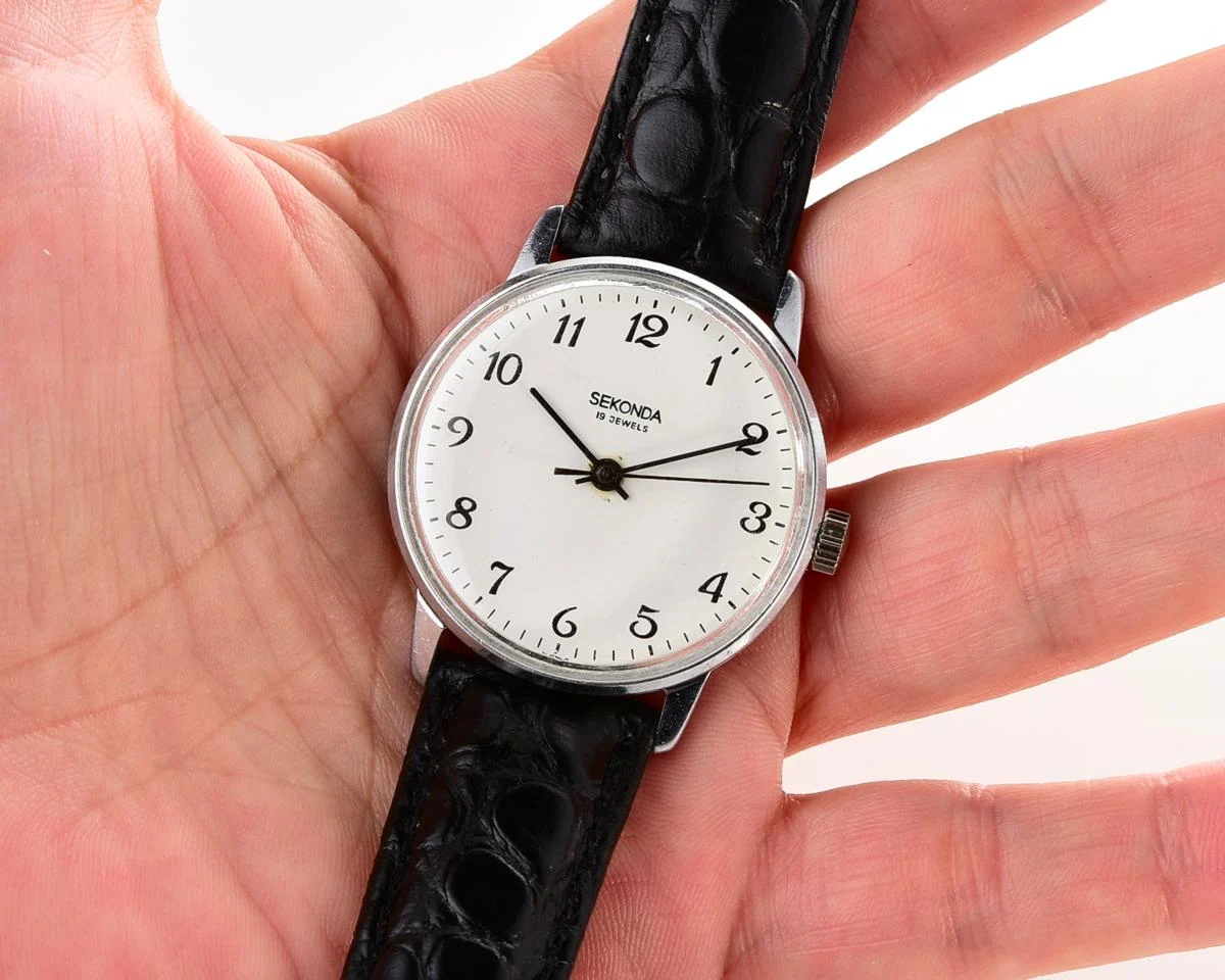Soviet Sekonda vintage wrist watch