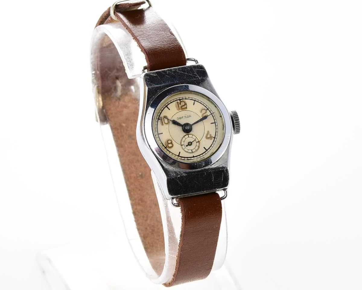 Vintage Soviet Zvezda wrist watch for ladies, 4th quarter of 1954