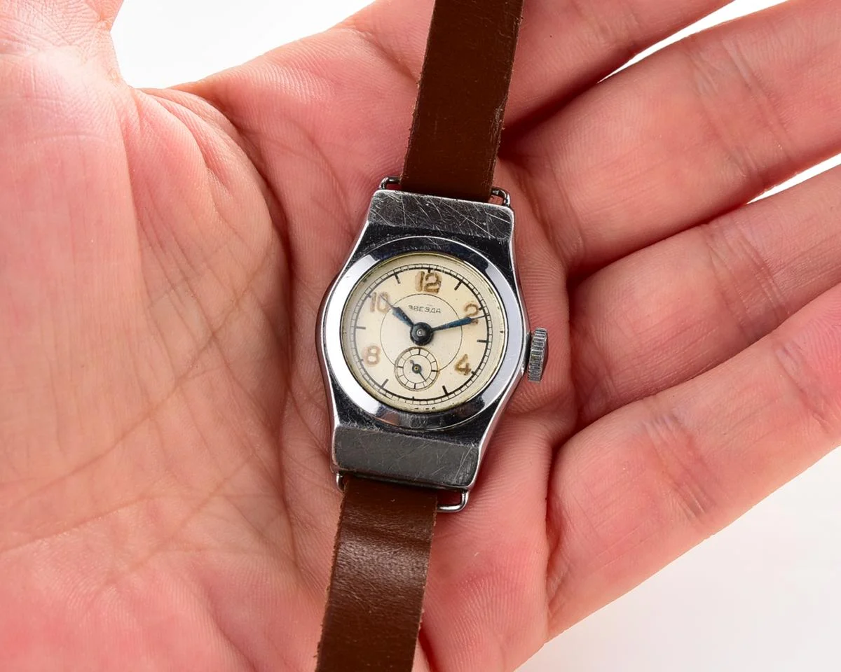 Vintage Soviet Zvezda wrist watch for ladies, 4th quarter of 1954