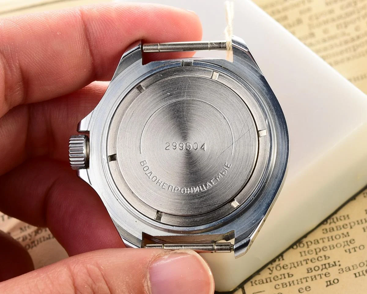 TIME CAPSULE: Vostok Komandirskie – mechanical watch is dedicated to the 45th anniversary of victory in World War II – New Old Stock (NOS)!