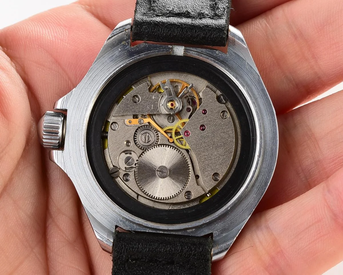 Komandirskie mechanical wrist watch for landing troops