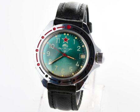 Komandirskie mechanical wrist watch for landing troops