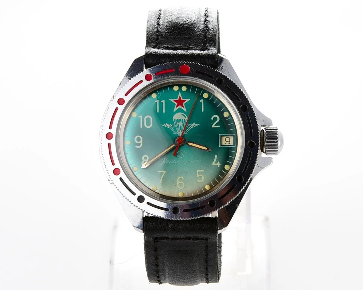 Komandirskie mechanical wrist watch for landing troops