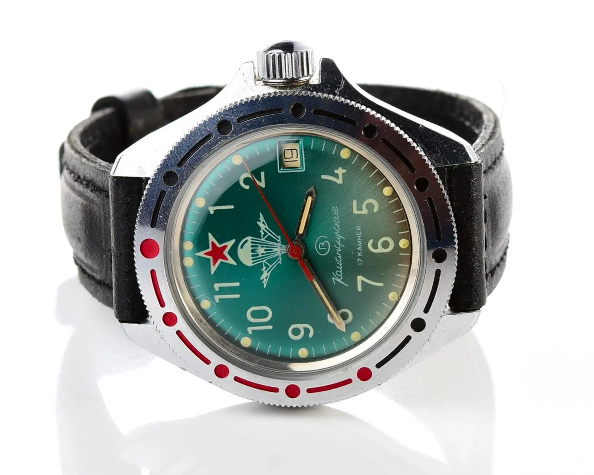 Komandirskie mechanical wrist watch for landing troops
