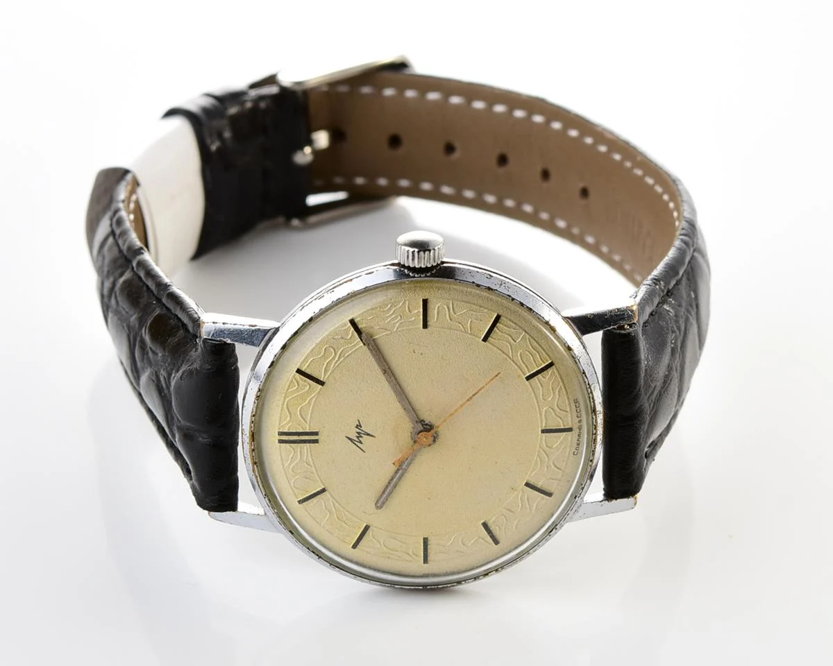 Soviet vintage mechanical wrist watch Luch