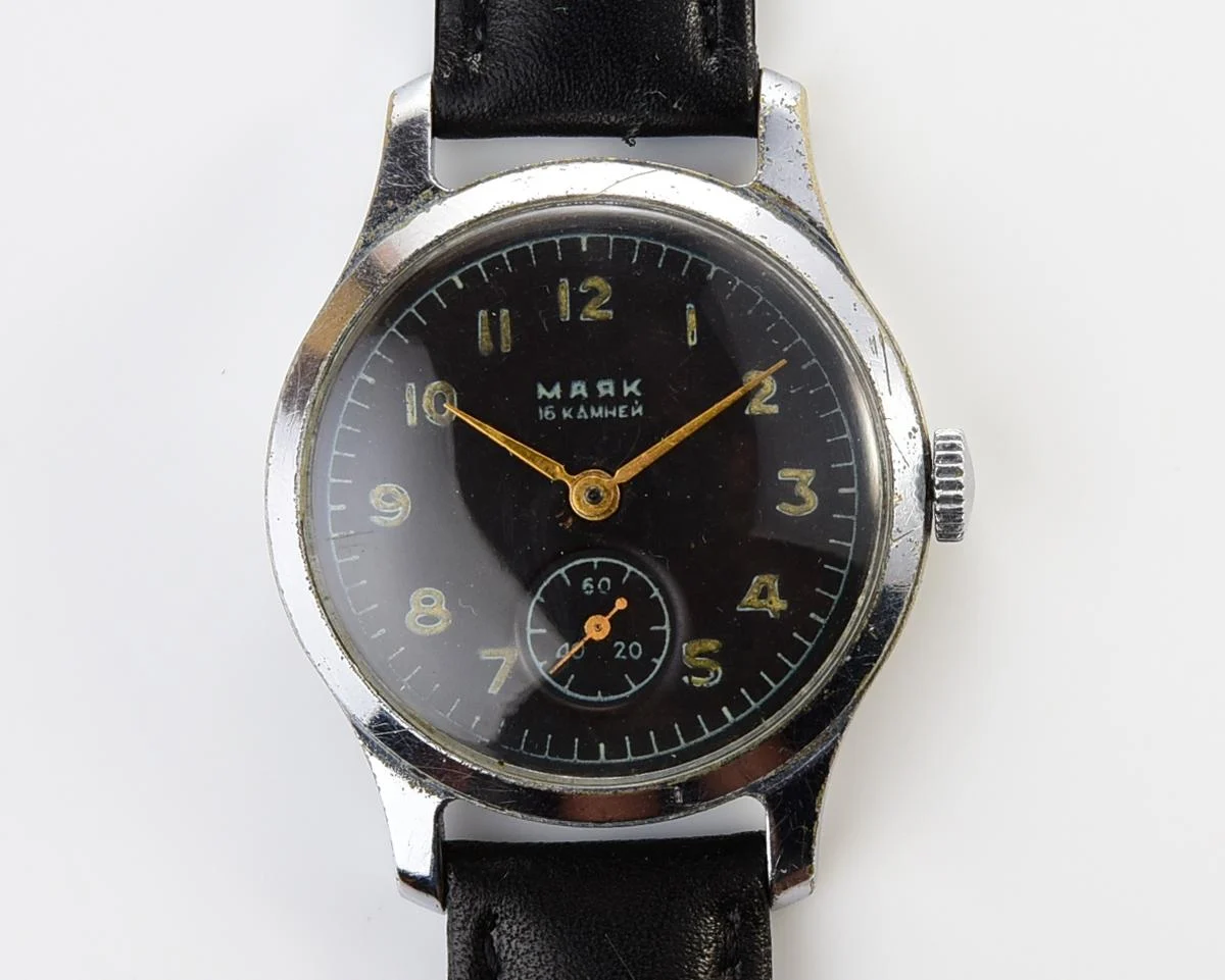 Vintage Soviet Mayak mechanical watch