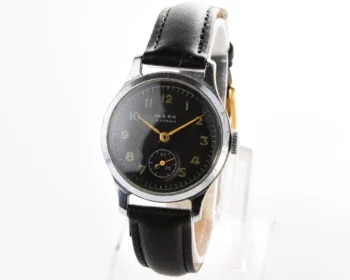 Vintage Soviet Mayak mechanical watch