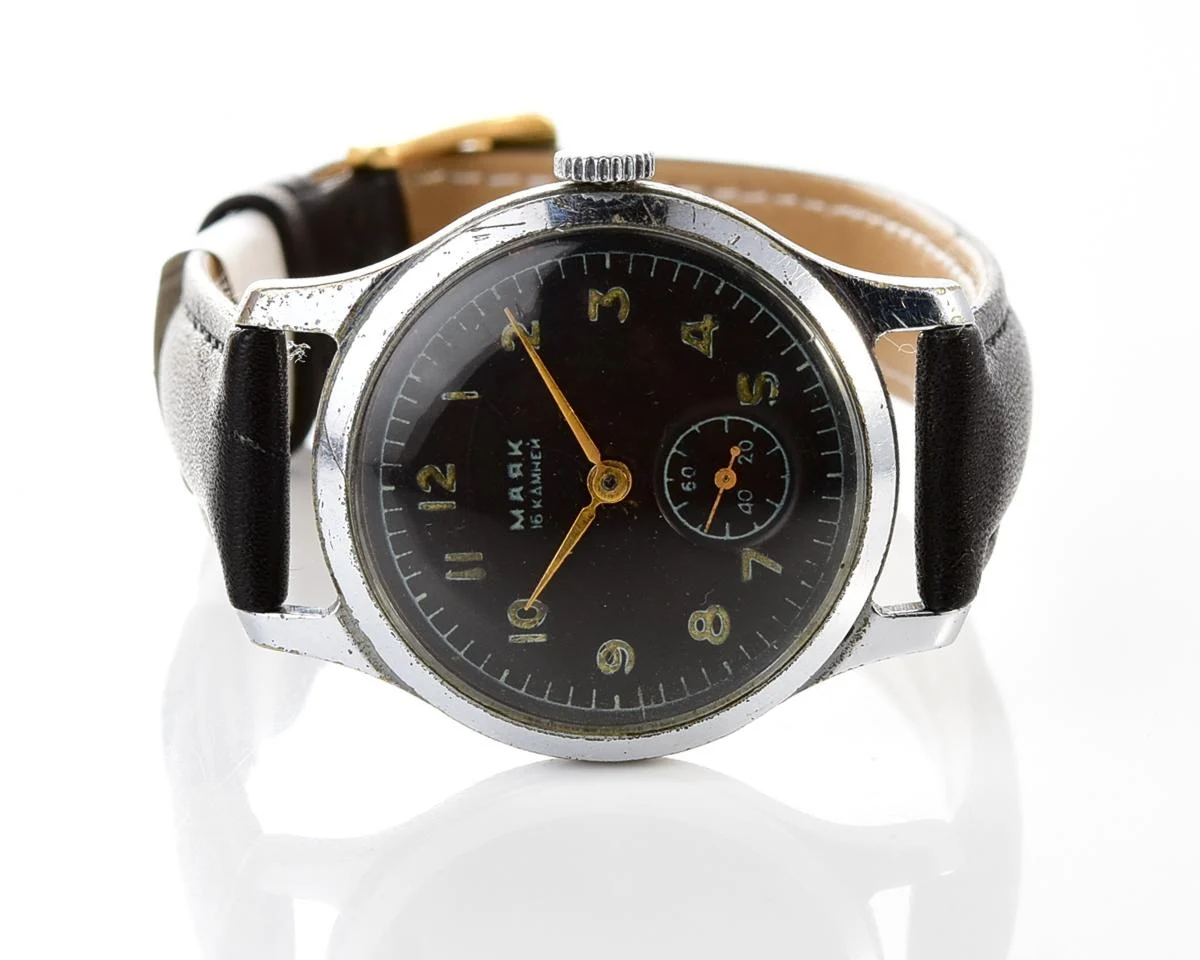 Vintage Soviet Mayak mechanical watch