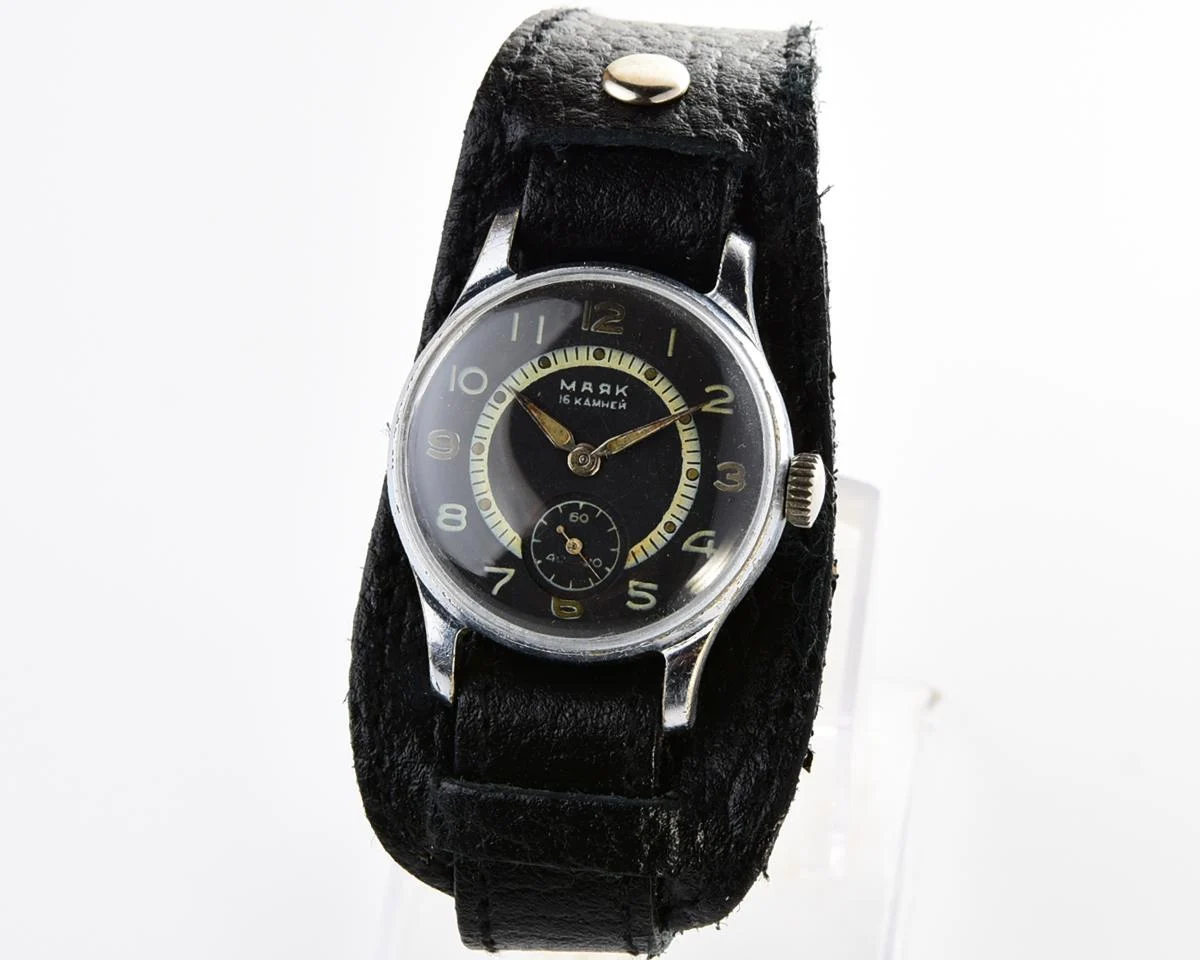 Vintage Soviet Mayak mechanical watch