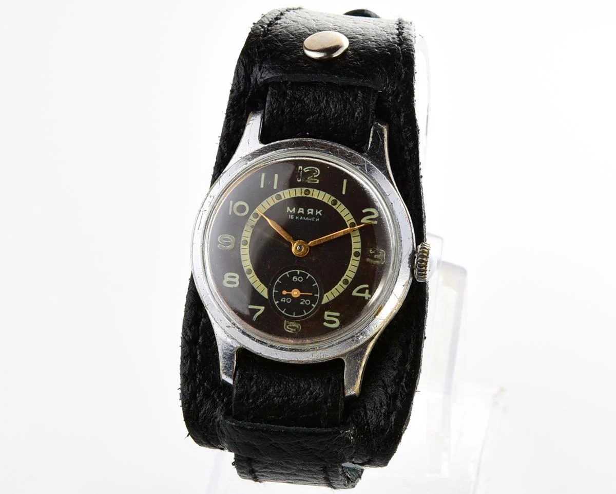Vintage Soviet Mayak mechanical watch