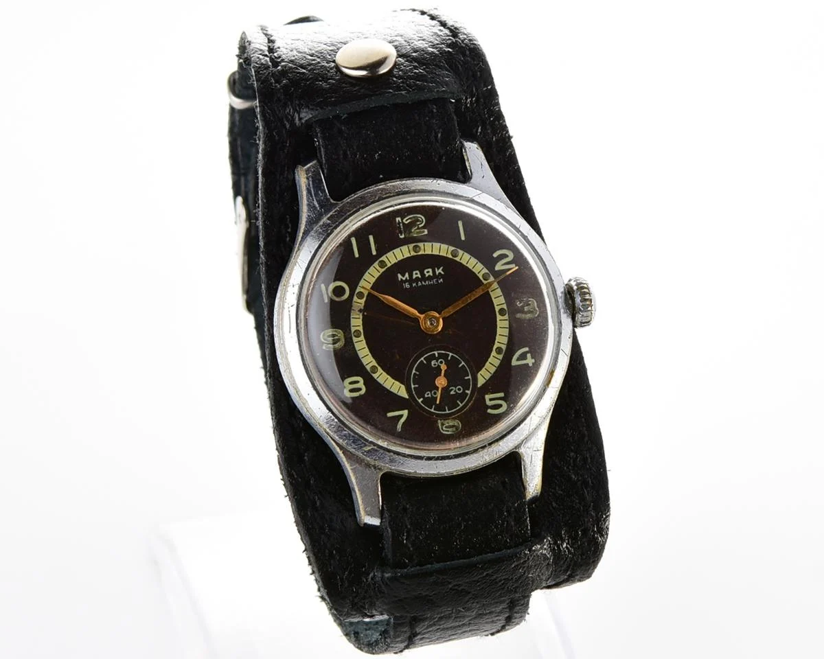 Vintage Soviet Mayak mechanical watch