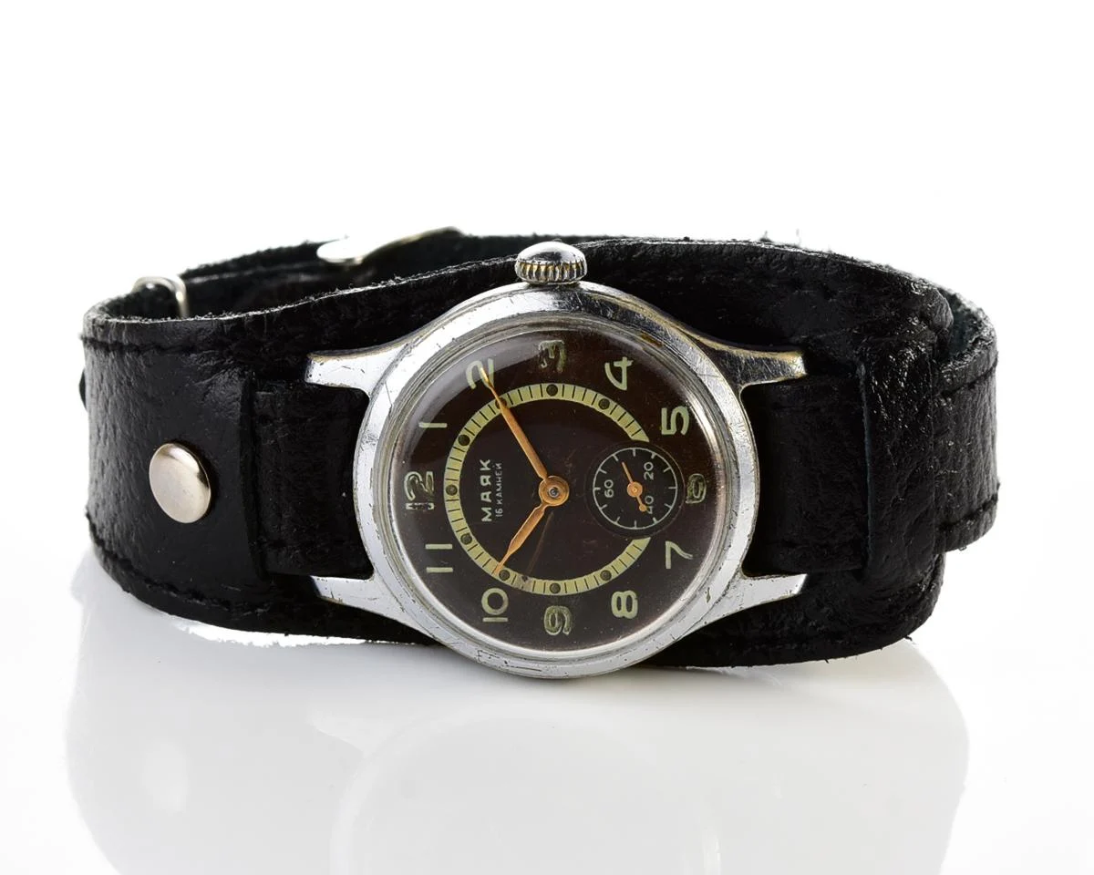 Vintage Soviet Mayak mechanical watch