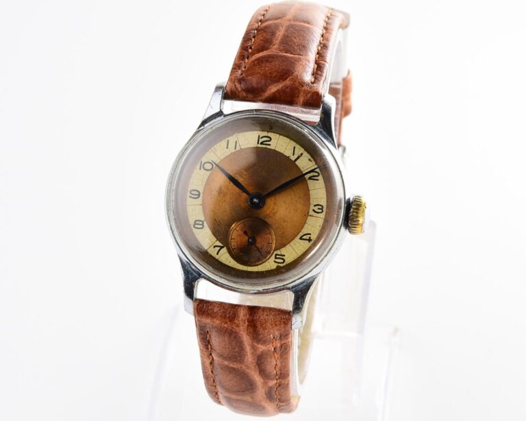 Soviet mechanical POBEDA watch in "hermetic" case, 1MChZ, 1st quarter of 1956