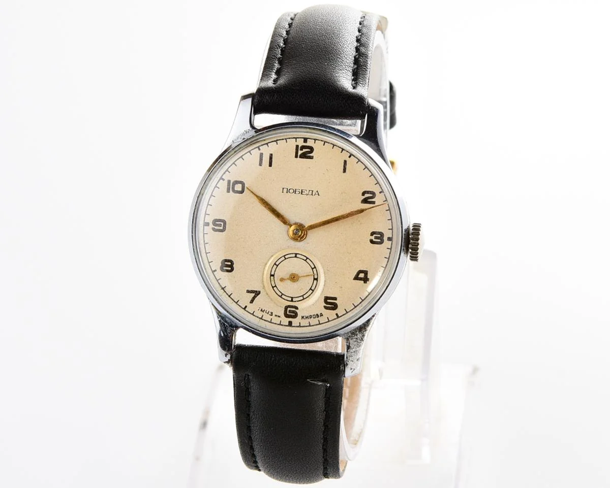 Vintage Soviet mechanical Pobeda wrist watch, from the 1st quarter 1951!