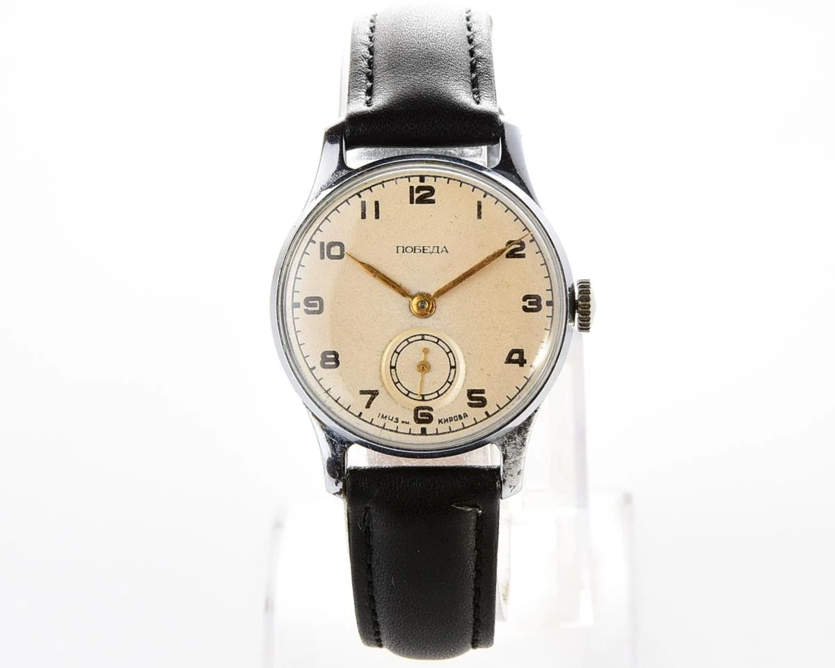 Vintage Soviet mechanical Pobeda wrist watch, from the 1st quarter 1951!