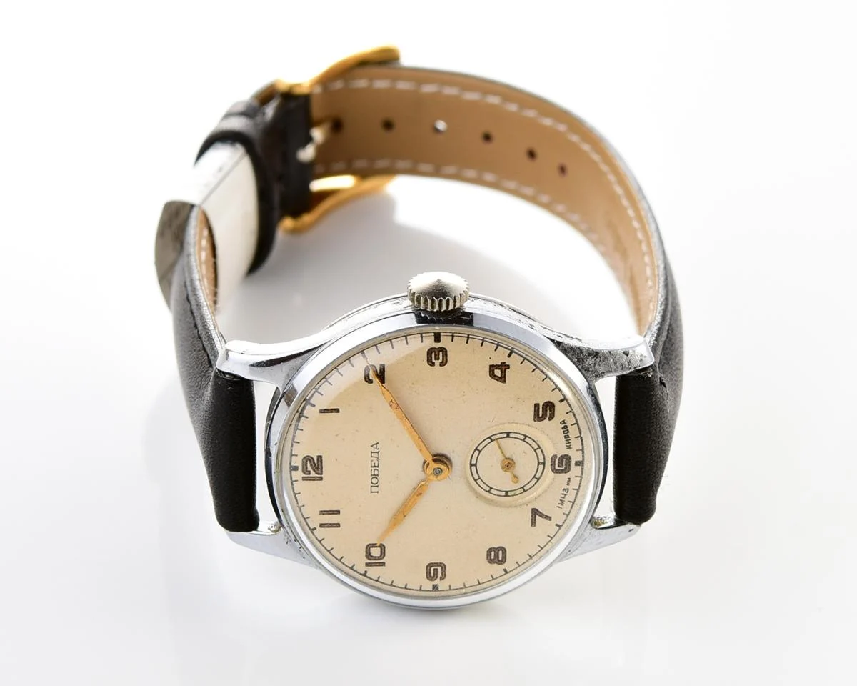 Vintage Soviet mechanical Pobeda wrist watch, from the 1st quarter 1951!