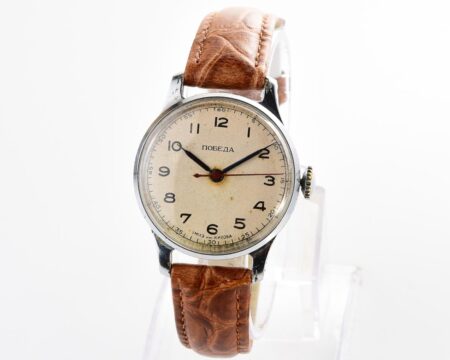 Vintage POBEDA watch with central seconds hand, 3rd quarter of 1954