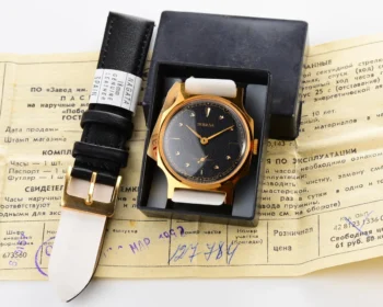 TIME CAPSULE: Mechanical Pobeda gold-plated watch in box – New Old Stock (NOS)!