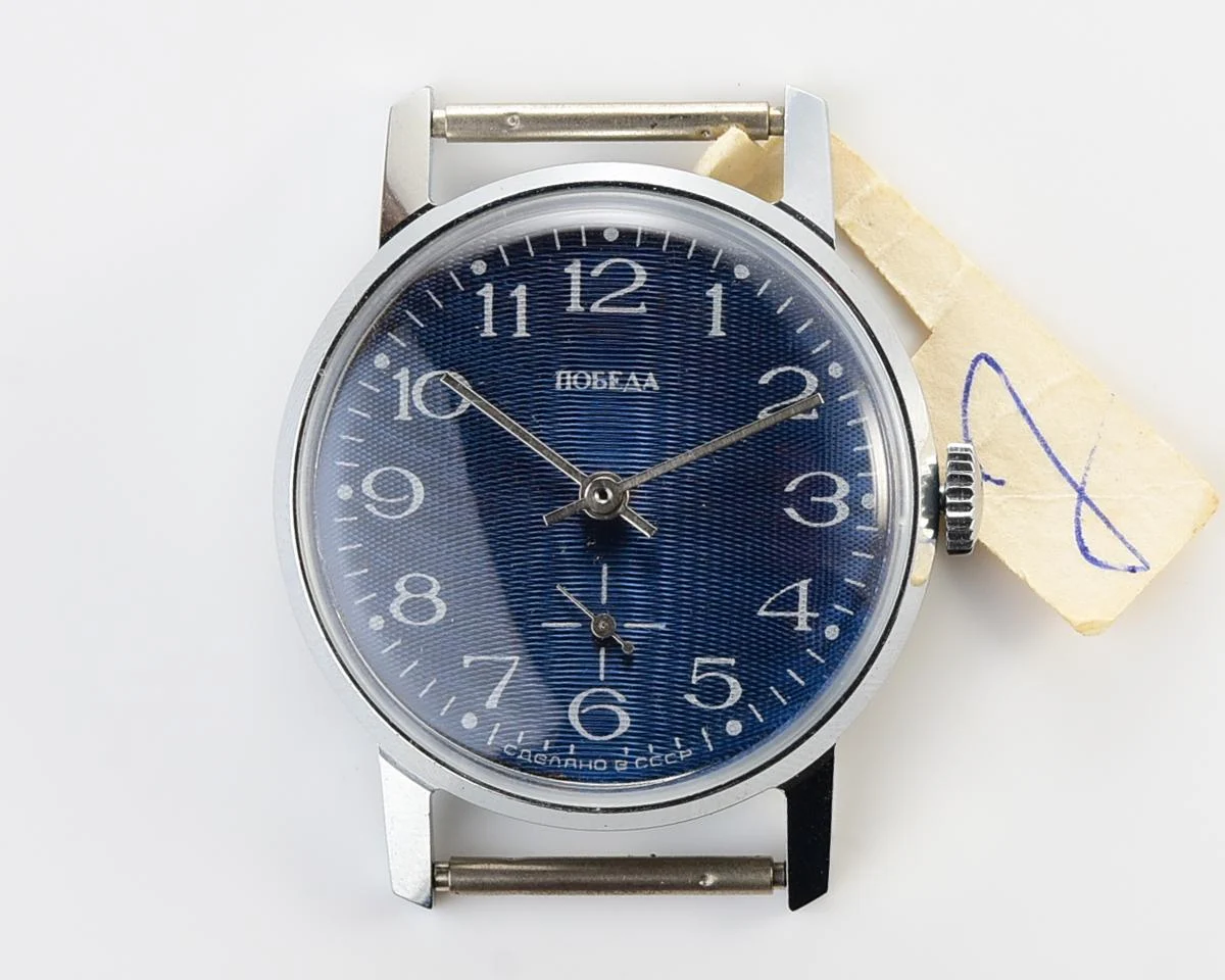 TIME CAPSULE: Mechanical Pobeda watch in box – New Old Stock (NOS)!