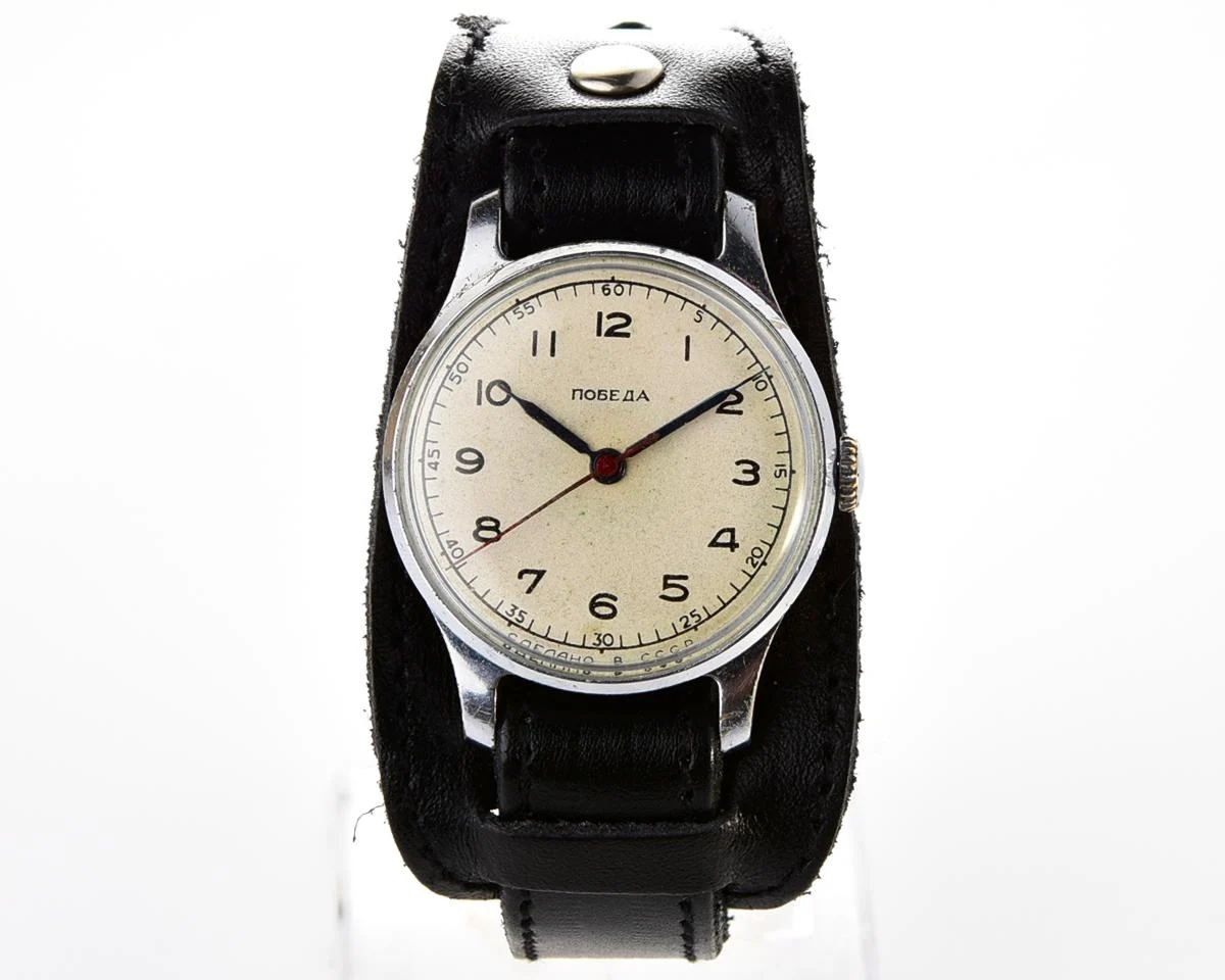 Vintage Pobeda watch with central seconds hand