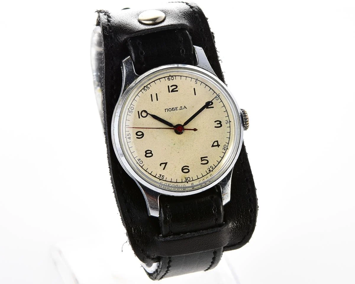 Vintage Pobeda watch with central seconds hand