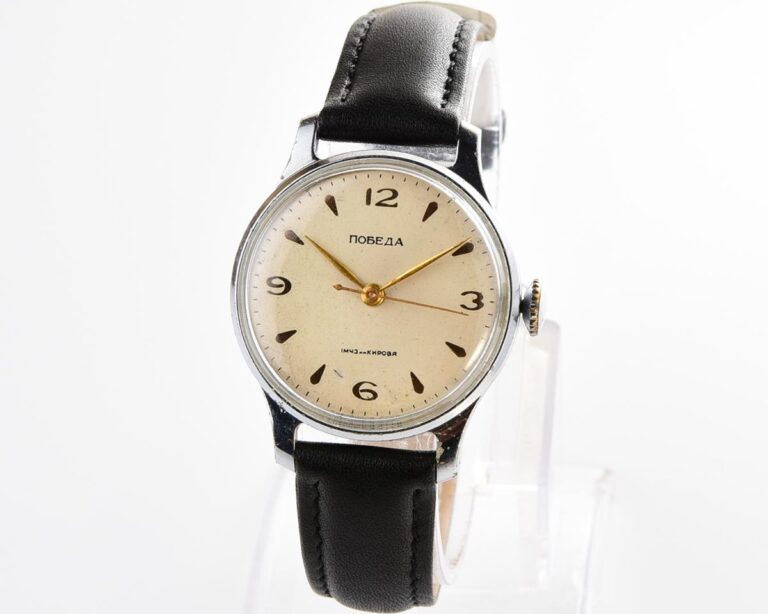 Excellent vintage soviet POBEDA with central seconds hand & diamond shaped crown, 1st Moscow Watch Factory