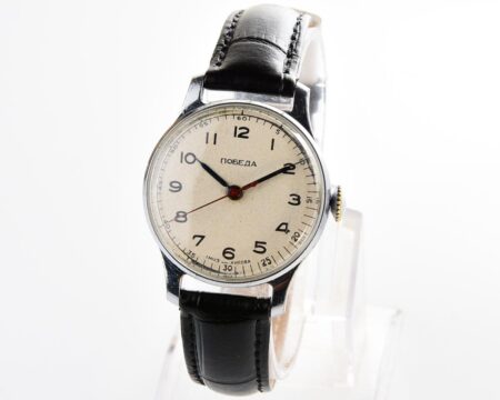 Vintage POBEDA watch with central seconds hand, 3rd quarter of 1956