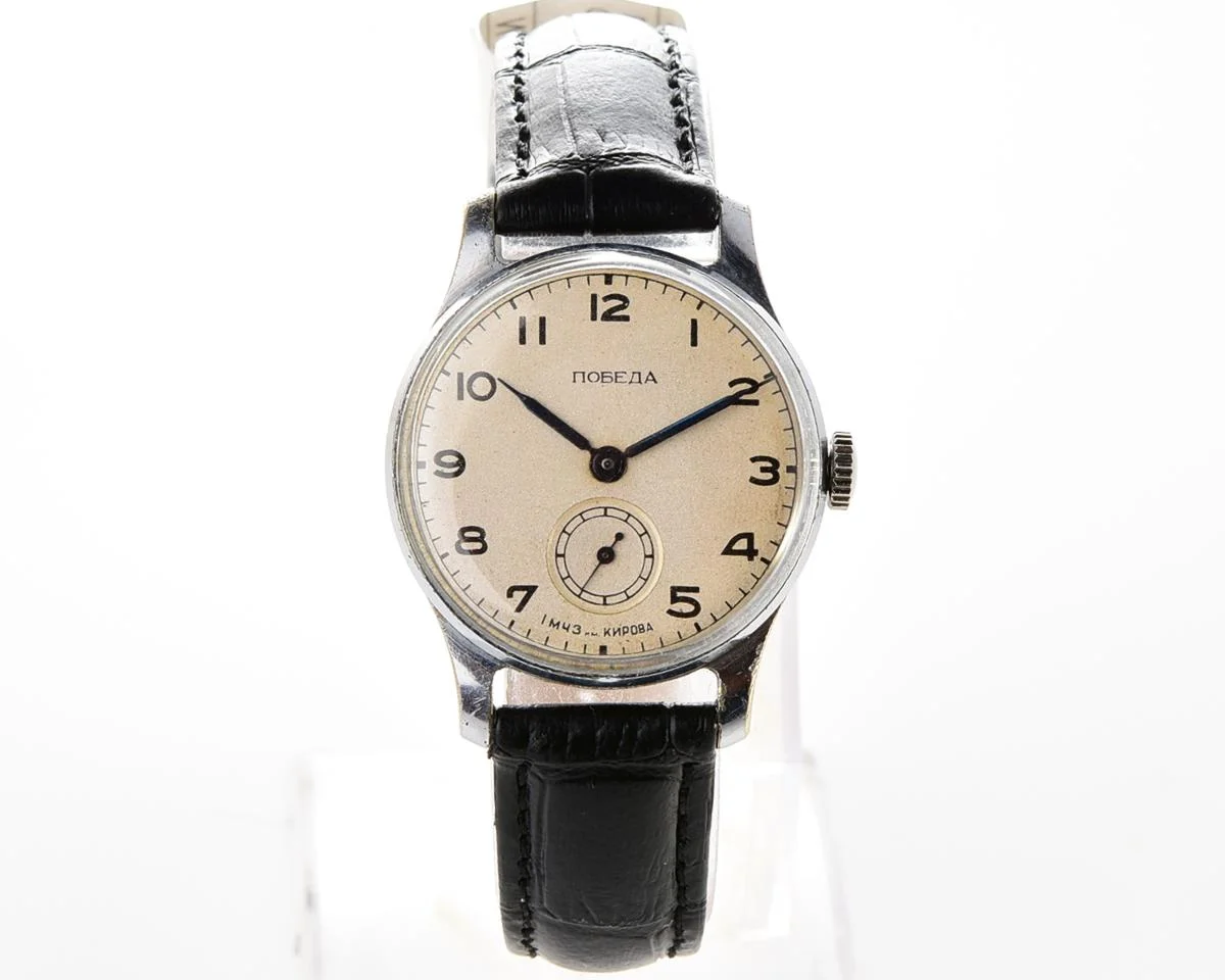 Vintage Soviet mechanical Pobeda wrist watch, 1MChZ, 2nd quarter 1958