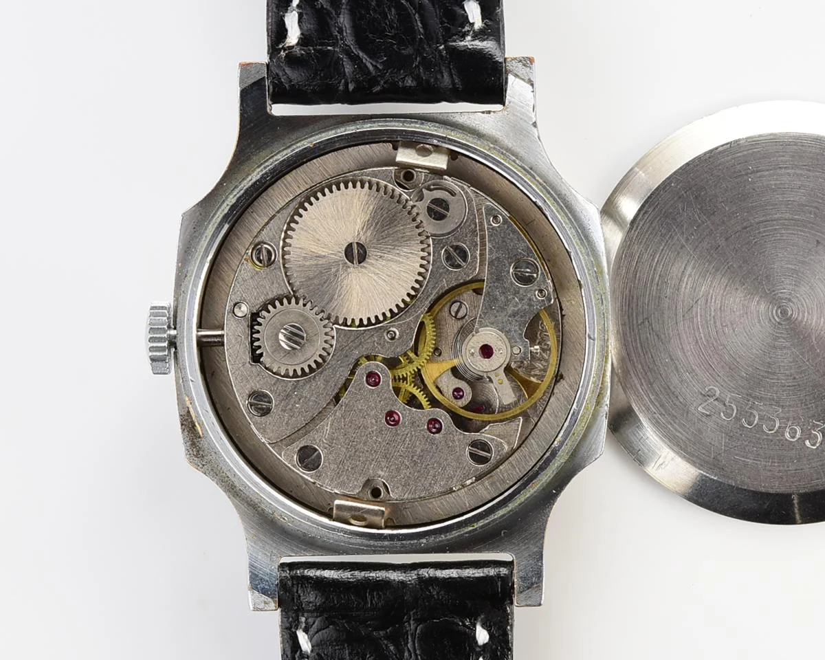 Pobeda Soviet mechanical wrist watch