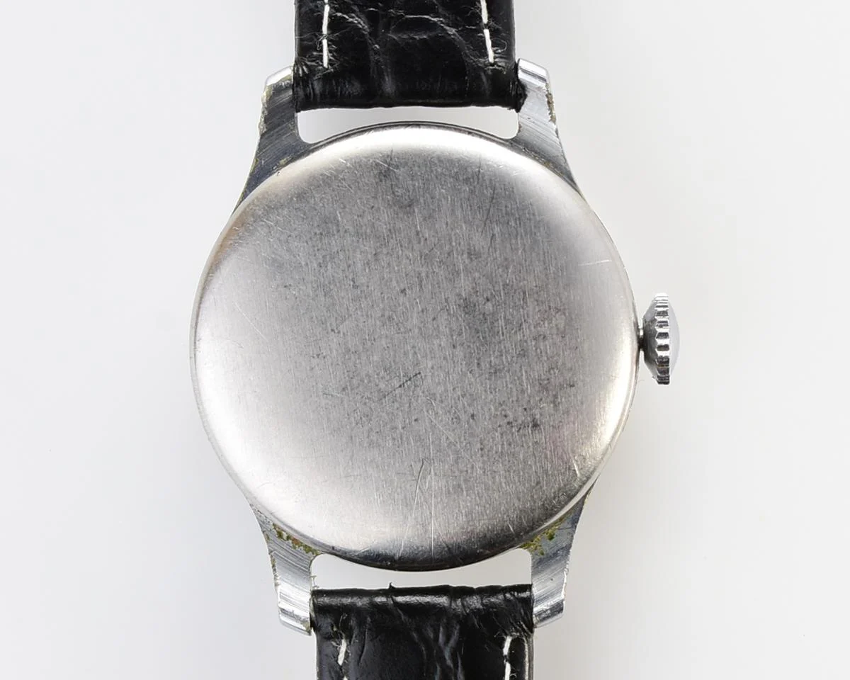 Vintage Pobeda watch with central seconds hand and diamond shaped crown, from 1954!