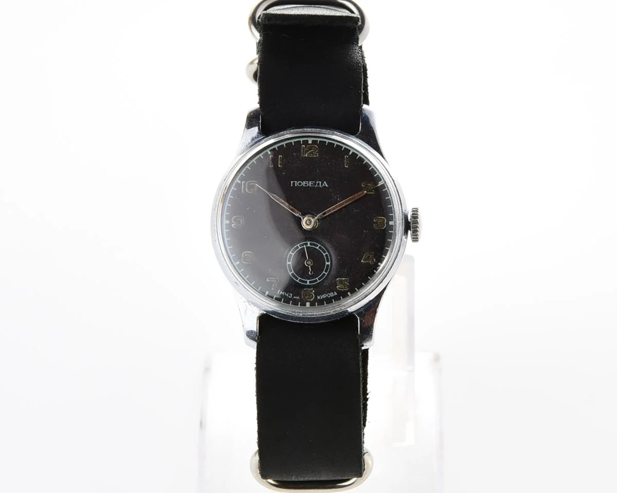 Vintage Soviet mechanical Pobeda wrist watch, 1MChZ, 2nd quarter of 1955