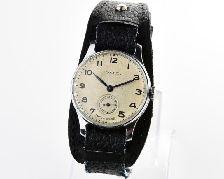 Vintage soviet mechanical POBEDA wrist watch, 1MChZ, 2nd quarter of 1952