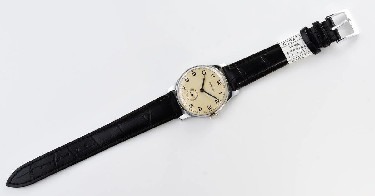 Excellent vintage Soviet mechanical Pobeda wrist watch from 2nd quarter 1956