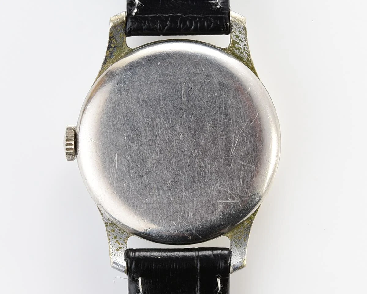 Excellent vintage Soviet mechanical Pobeda wrist watch from 2nd quarter 1956