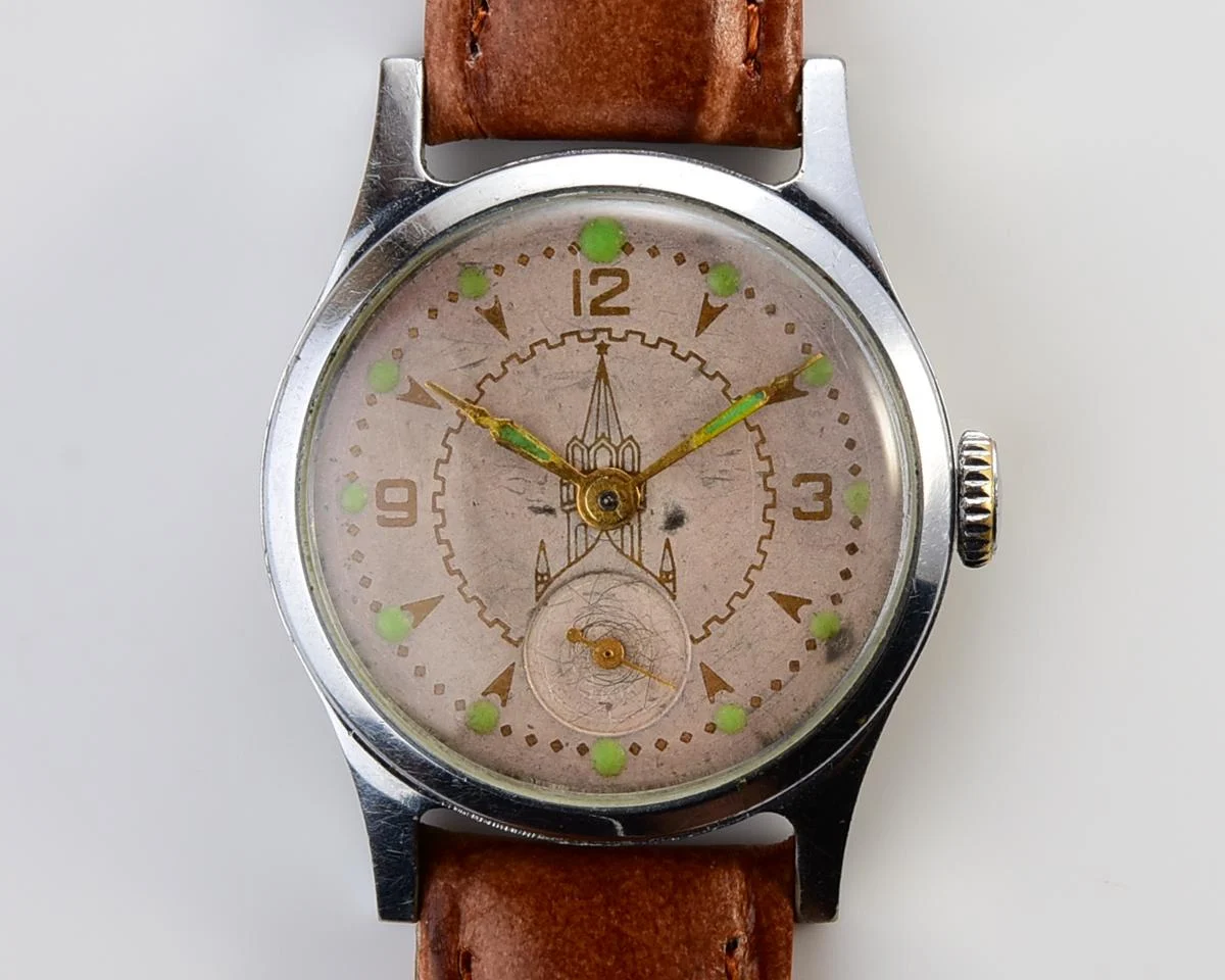 Vintage Soviet mechanical Pobeda wrist watch with Kremlin