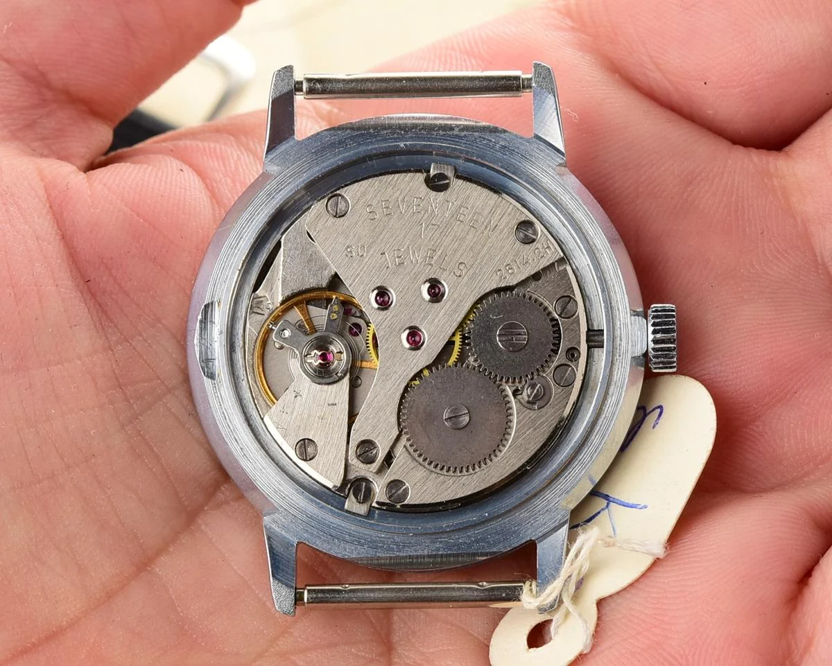 TIME CAPSULE: Soviet Poljot mechanical wristwatch – New Old Stock (NOS)!