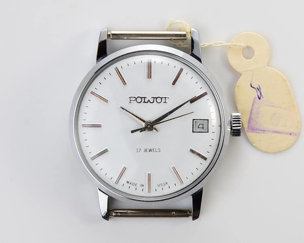 TIME CAPSULE: Soviet Poljot mechanical wristwatch – New Old Stock (NOS)!