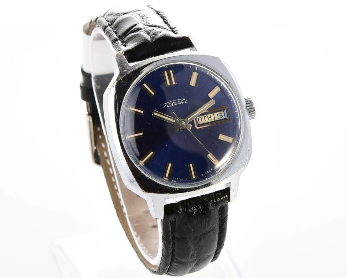 Soviet mechanical Raketa with automatic self winding movement