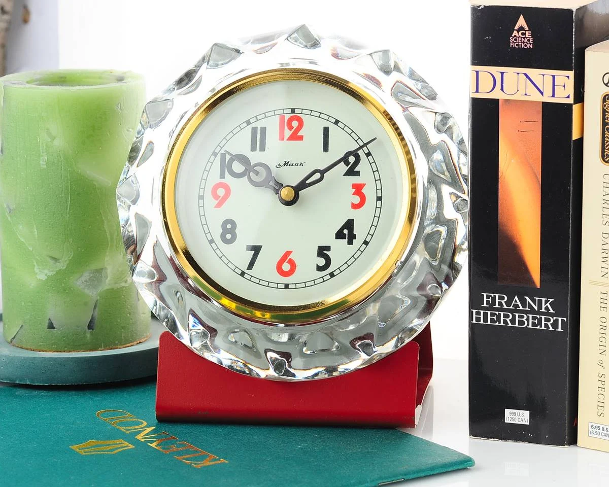 Excellent condition vintage Mayak Soviet mechanical clock, 2 weeks power reserve!