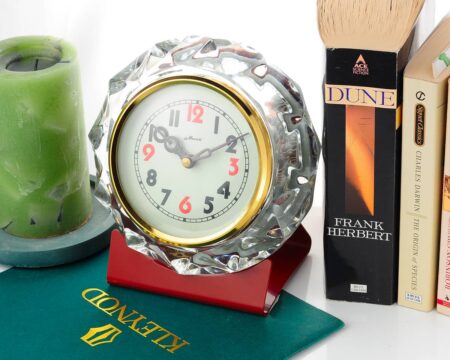 Excellent condition vintage MAYAK soviet mechanical clock, 2 weeks power reserve!