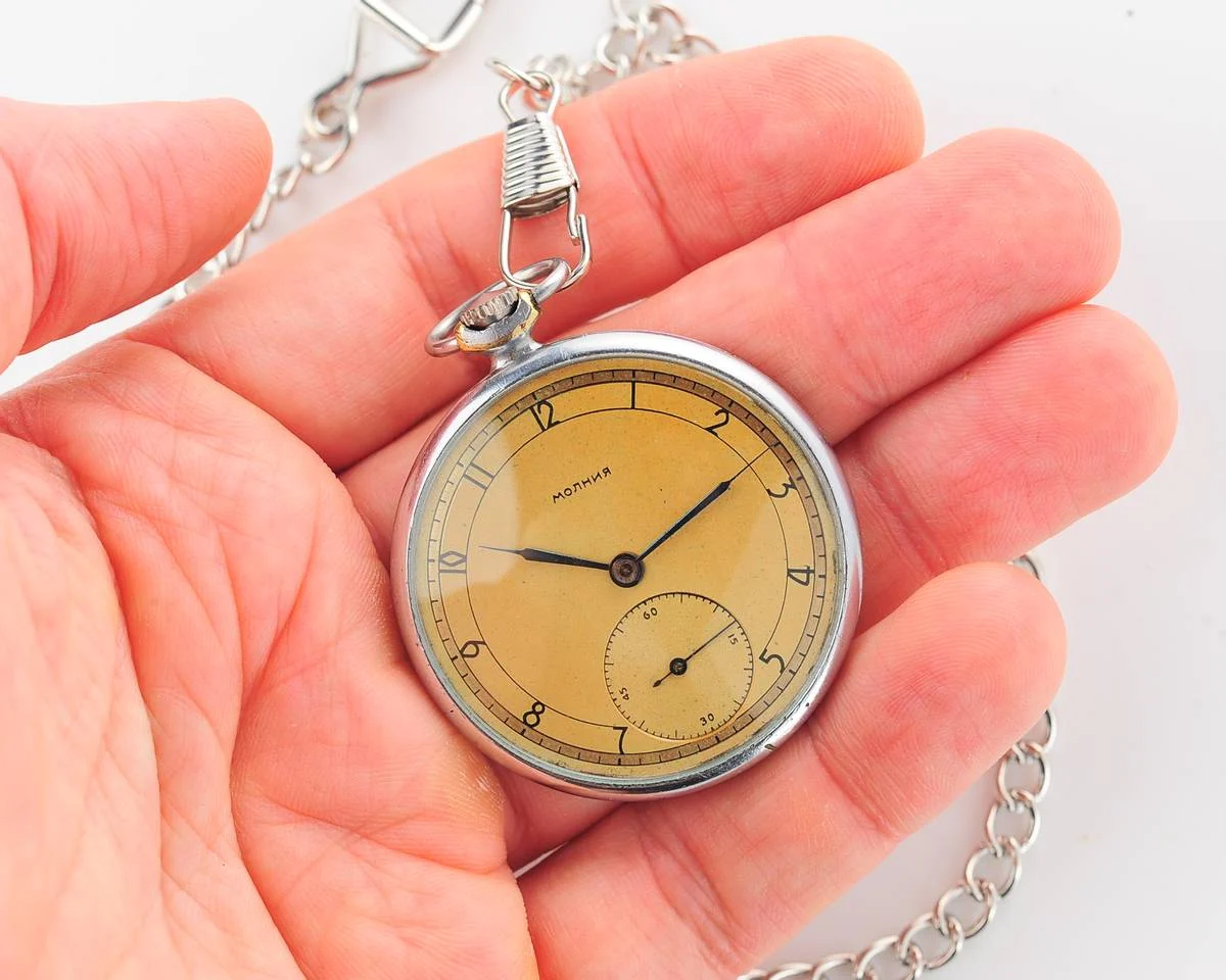 Excellent Molnija open face vintage Soviet pocket watch