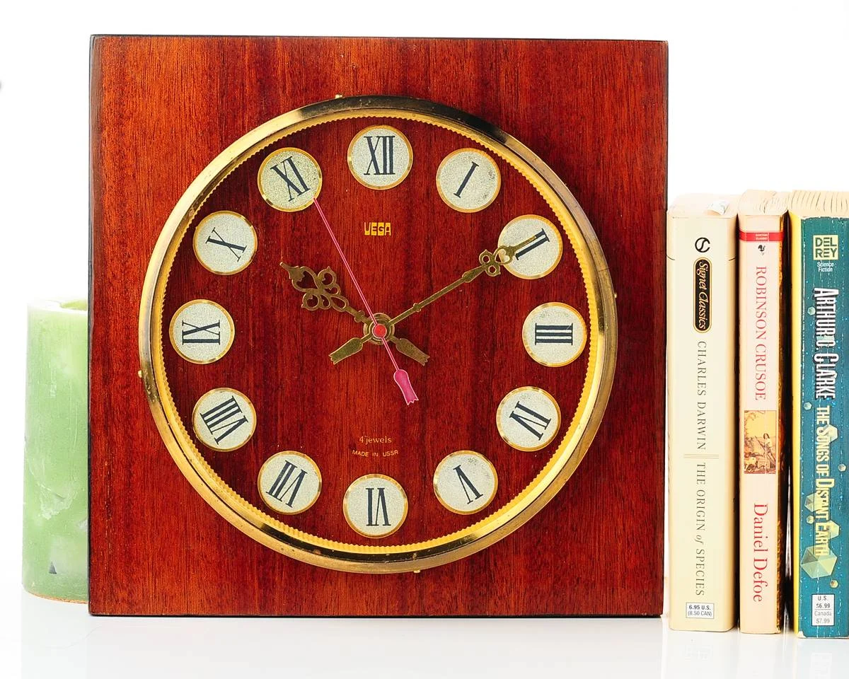 Vega (Yantar) vintage Soviet mechanical wall clock - 7.9 inches dial diameter