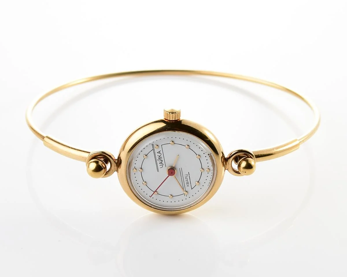 Chaika quartz wrist watch for ladies