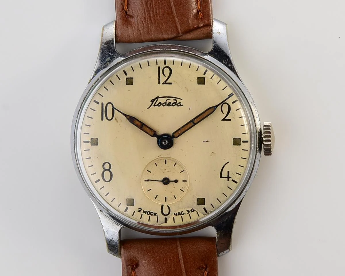 Vintage Soviet mechanical Pobeda wrist watch from 2nd quarter 1956!