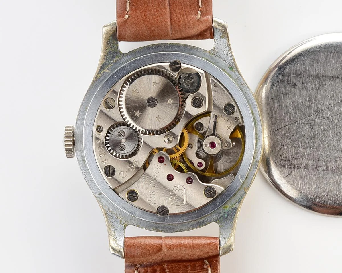 Vintage Soviet mechanical Pobeda wrist watch from 2nd quarter 1956!