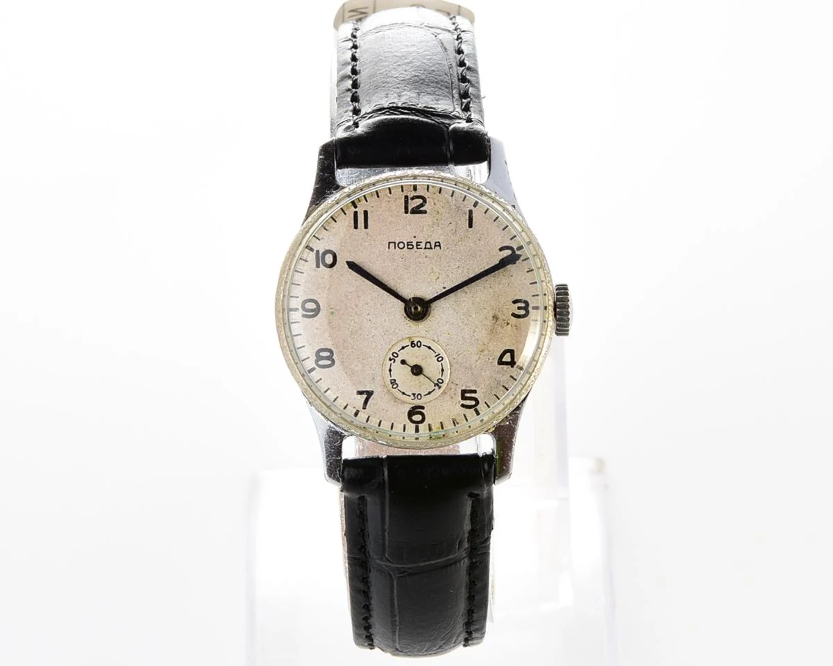 Soviet mechanical watch Pobeda, ChChZ, the 1st quarter of 1955