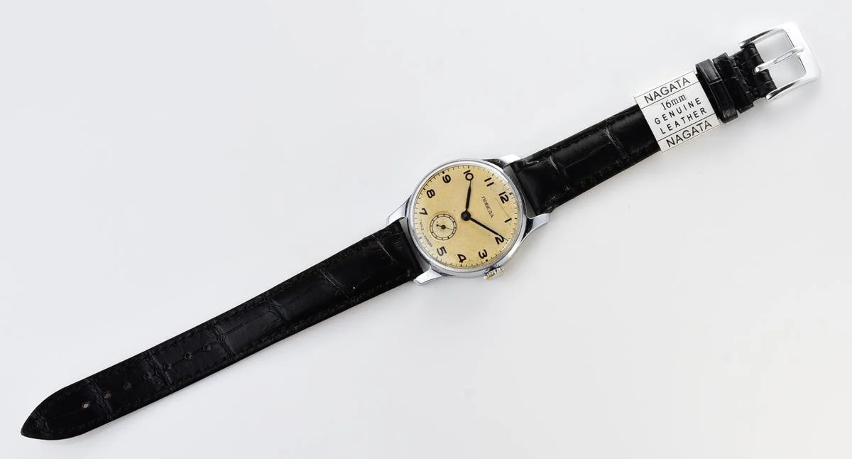 Vintage Soviet mechanical Pobeda wrist watch, 1MChZ, 1st quarter 1952