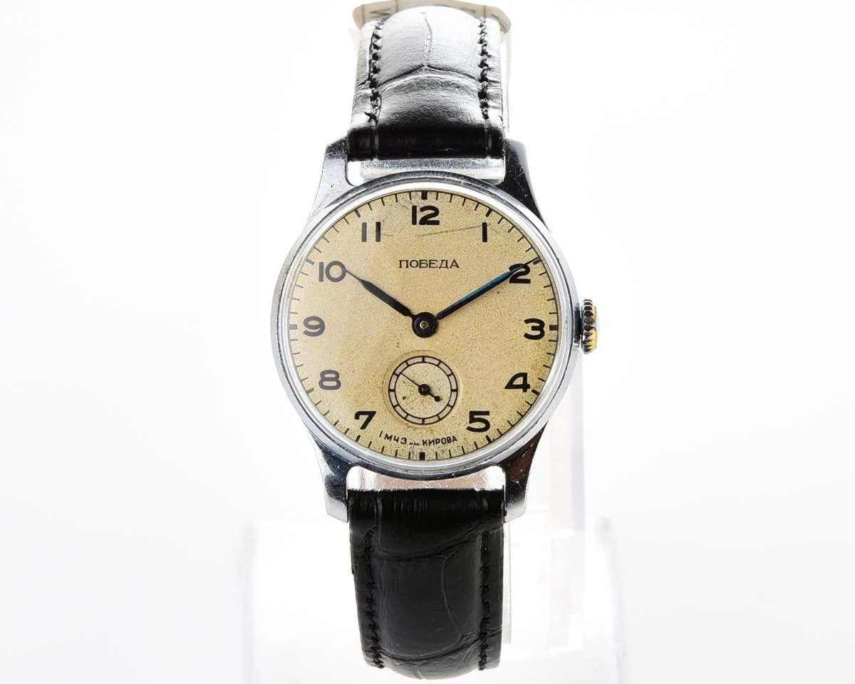 Vintage Soviet mechanical Pobeda wrist watch, 1MChZ, 1st quarter 1952