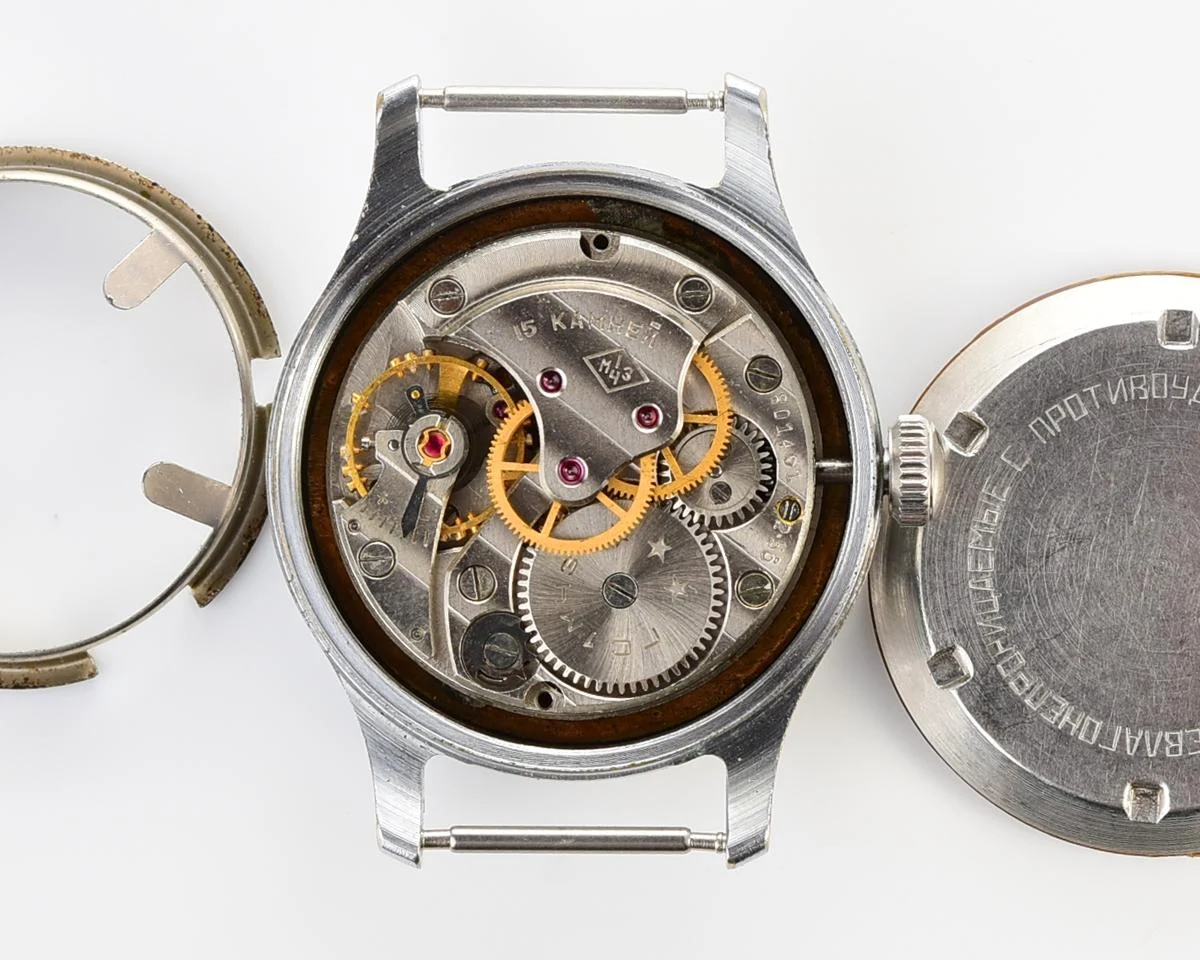 Rare vintage Soviet mechanical Pobeda in uncommon hermetic case, 2nd quarter of 1956!