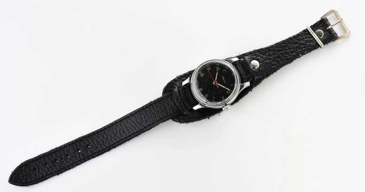 Rare vintage Soviet mechanical Pobeda in uncommon hermetic case, 2nd quarter of 1956!